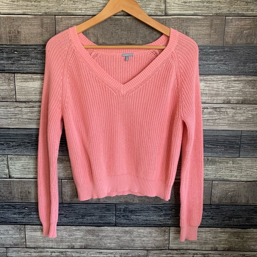 🌻Charlotte Russe V-neck Sweater Pink